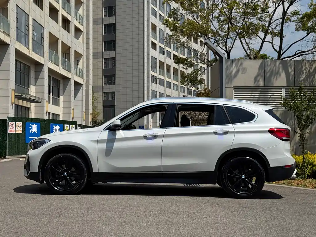 BMW X1 2020 sDrive20Li Fashion Model купить на сайте DeffCars