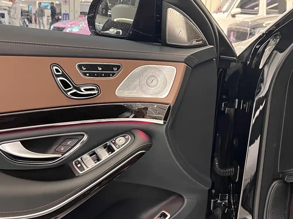 Maybach S-Class 2019 S 560 4MATIC купить на сайте DeffCars