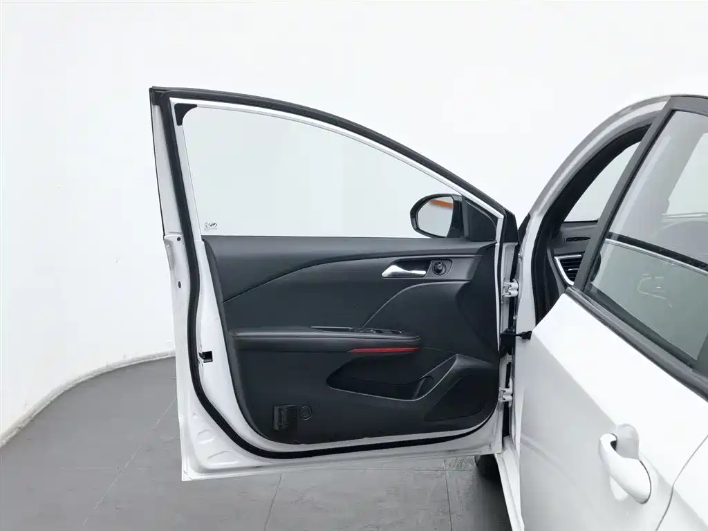 Cruze 2019 RS 330T Automatic Fun Edition National VI купить на сайте DeffCars