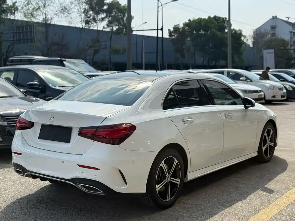 Mercedes-Benz A-Class 2023 A 200 L Fashion Model купить на сайте DeffCars
