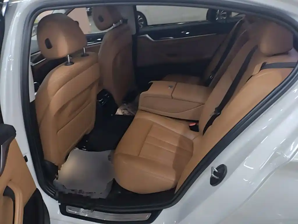 BMW 5 Series 2018 528Li Special Edition launched купить на сайте DeffCars