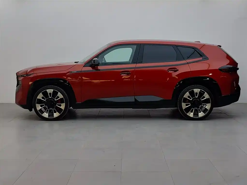 BMW XM 2023 50e купить на сайте DeffCars