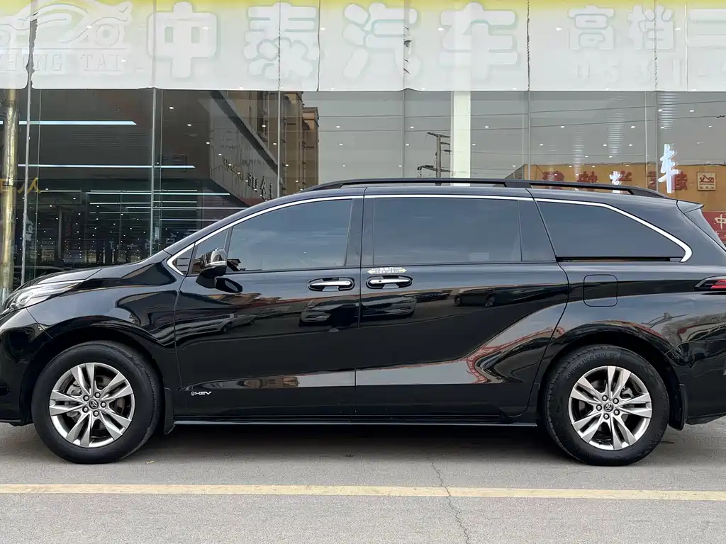 SIENNA 2024 2.5L hybrid four-wheel drive premium version купить на сайте DeffCars