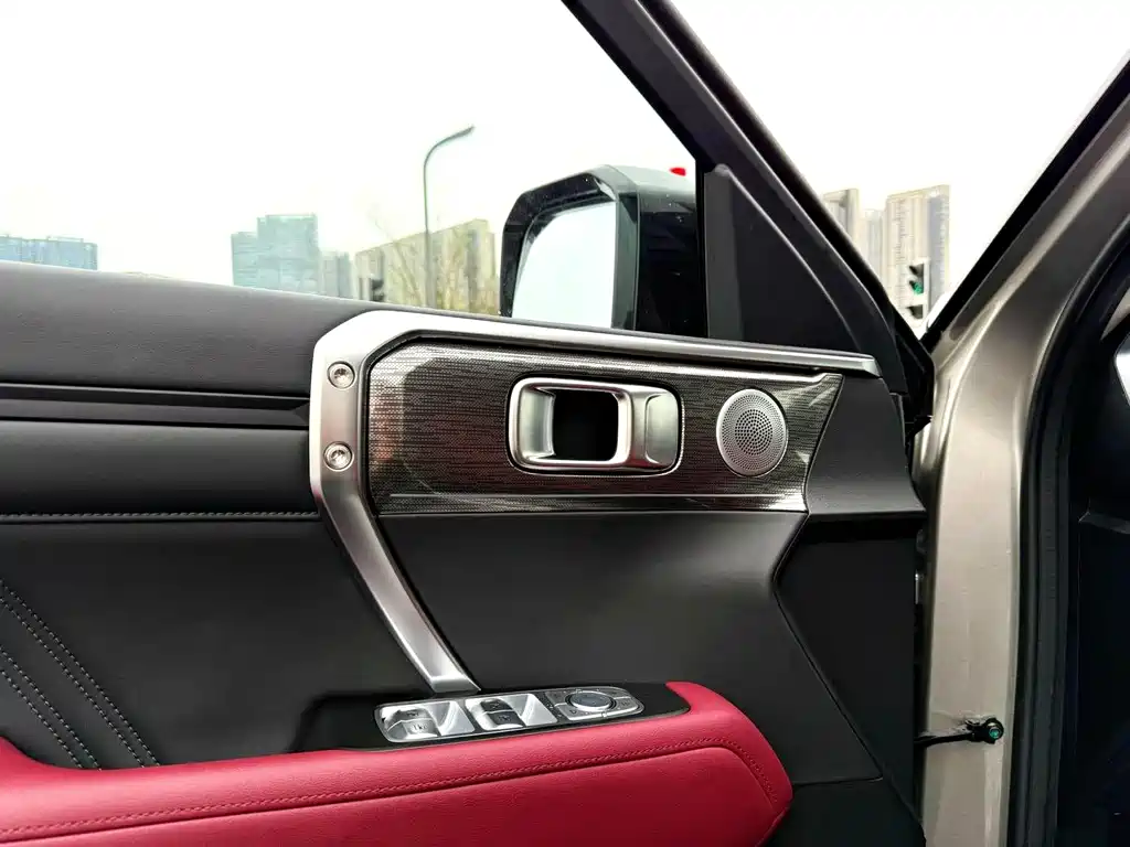 Tank 400 New Energy 2024 Hi4-T Off-Road Version купить на сайте DeffCars