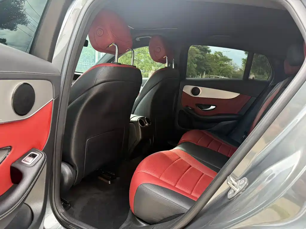 Mercedes-Benz GLC Coupe 2020 GLC 260 4MATIC Coupe SUV купить на сайте DeffCars