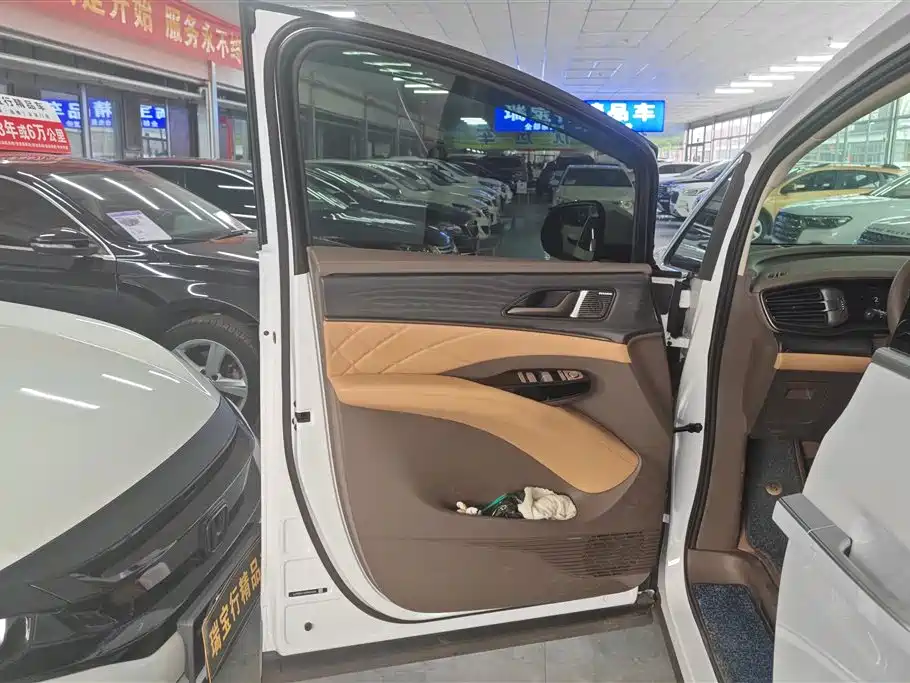 Denza D9 2022 DM-i 970 four-wheel drive flagship model купить на сайте DeffCars