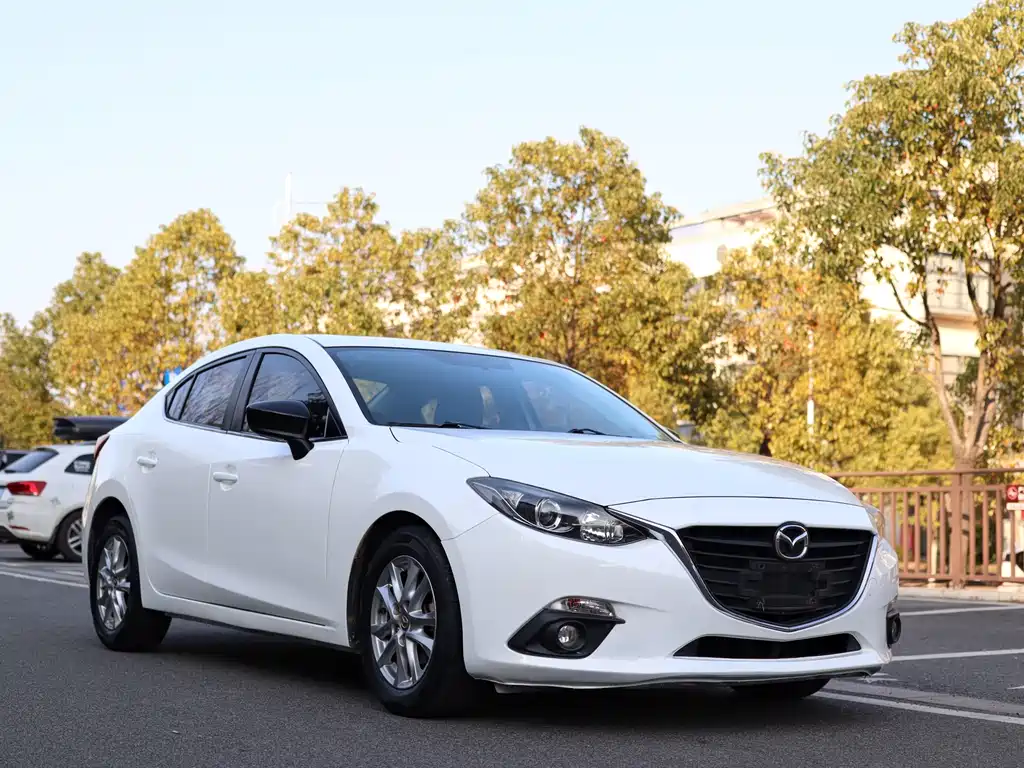 Mazda3 Angkesela 2016 sedan 1.5L automatic luxury model купить на сайте DeffCars