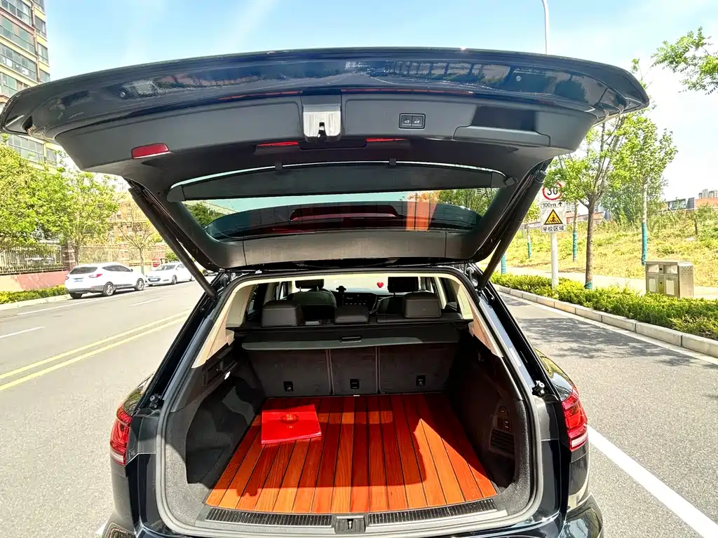 Touareg 2019 3.0TSI Ruifeng Edition National V купить на сайте DeffCars