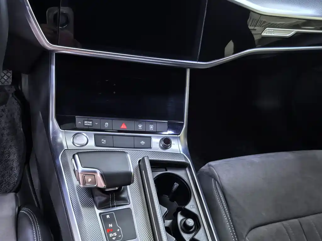 Audi A6L 2020 40 TFSI luxury and dynamic model купить на сайте DeffCars