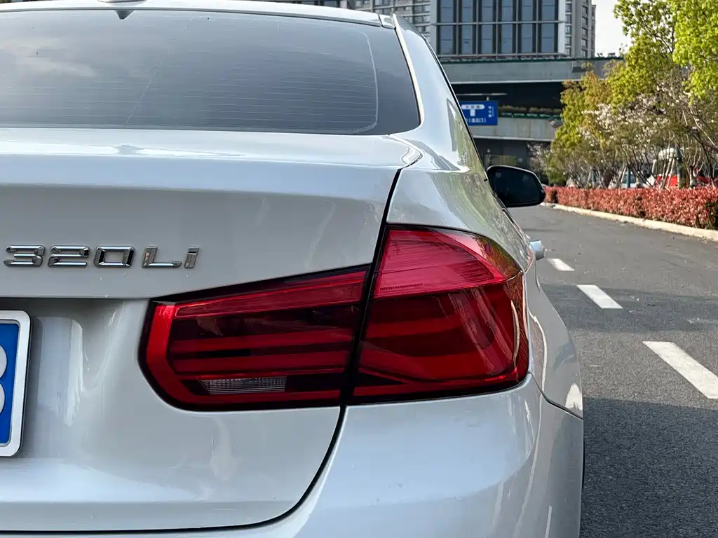 BMW 3 Series 2019 320Li Fashion Model купить на сайте DeffCars