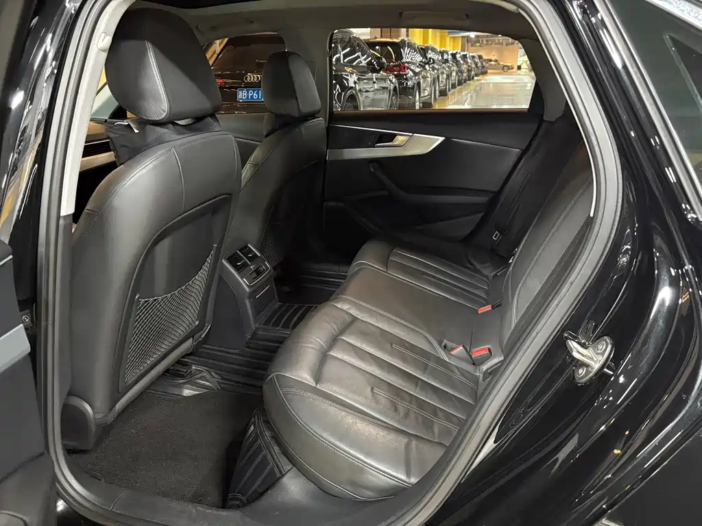 Audi A4L 2019 40 TFSI Fashion Type National VI купить на сайте DeffCars