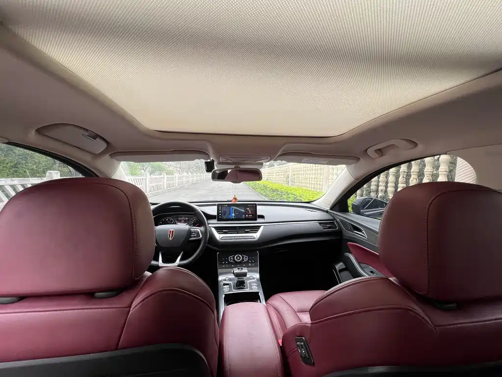Hongqi H5 2022 Classic 1.8T Automatic Zhilianqi Chang Edition купить на сайте DeffCars