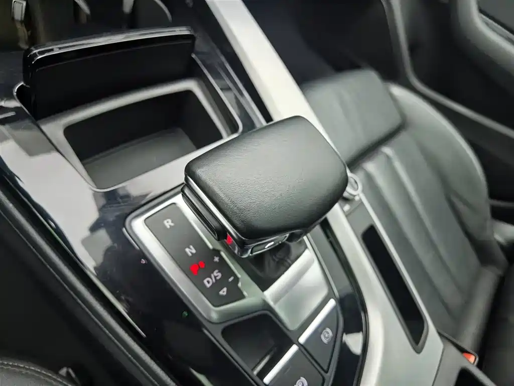 Audi A5 imported 2024 Sportback 40 TFSI quattro luxury and dynamic model купить на сайте DeffCars