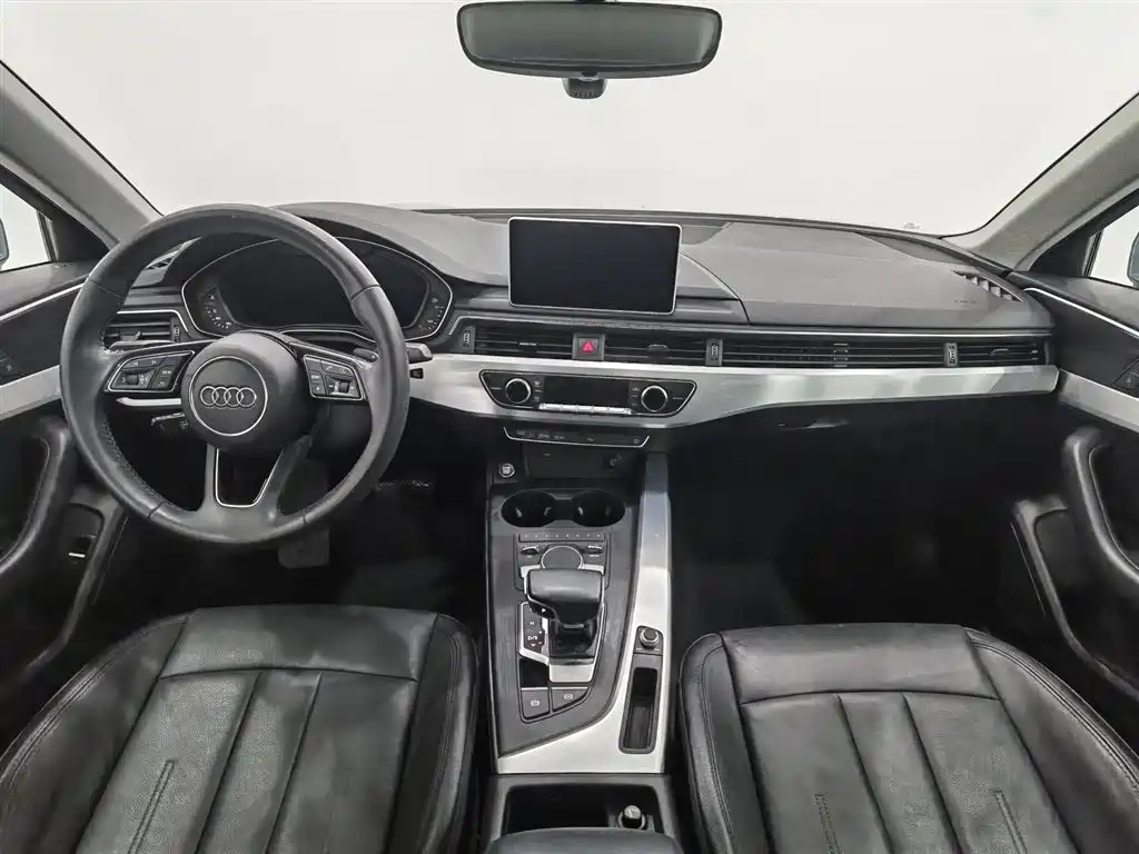 Audi A4L 2018 30th Anniversary Model 40 TFSI Fashion Model купить на сайте DeffCars
