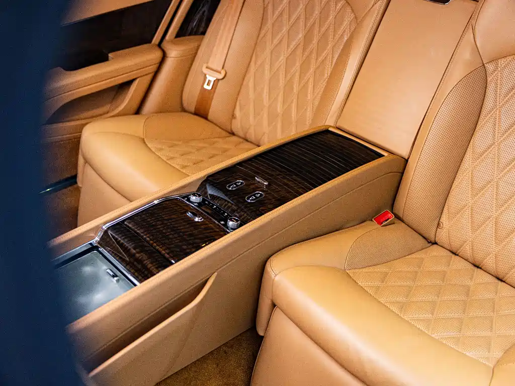 Mulsanne 2017 6.8T long wheelbase version купить на сайте DeffCars