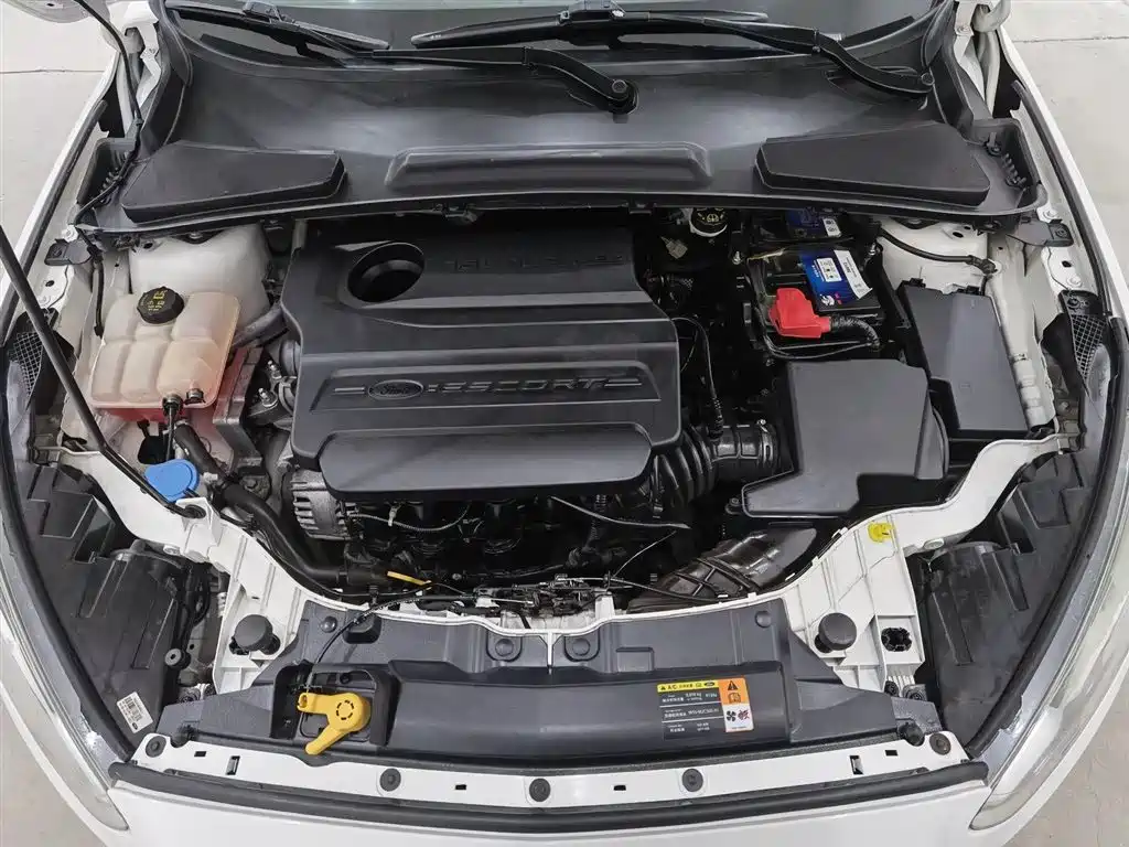 Escort 2017 facelift 1.5L manual comfort type купить на сайте DeffCars