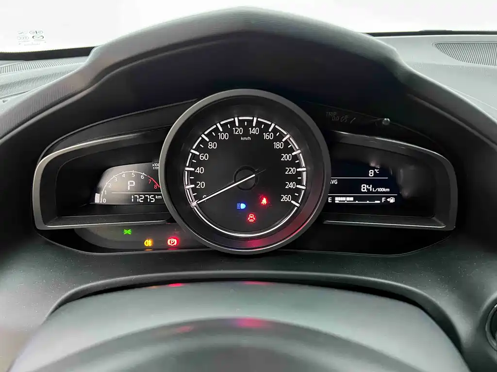 Mazda CX-4 2021 2.0L automatic two-wheel drive Blue Sky Vitality Edition купить на сайте DeffCars