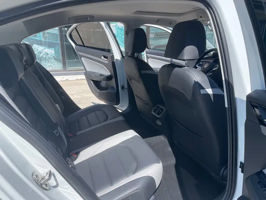 Bora 2023 280TSI DSG Premium Edition купить на сайте DeffCars