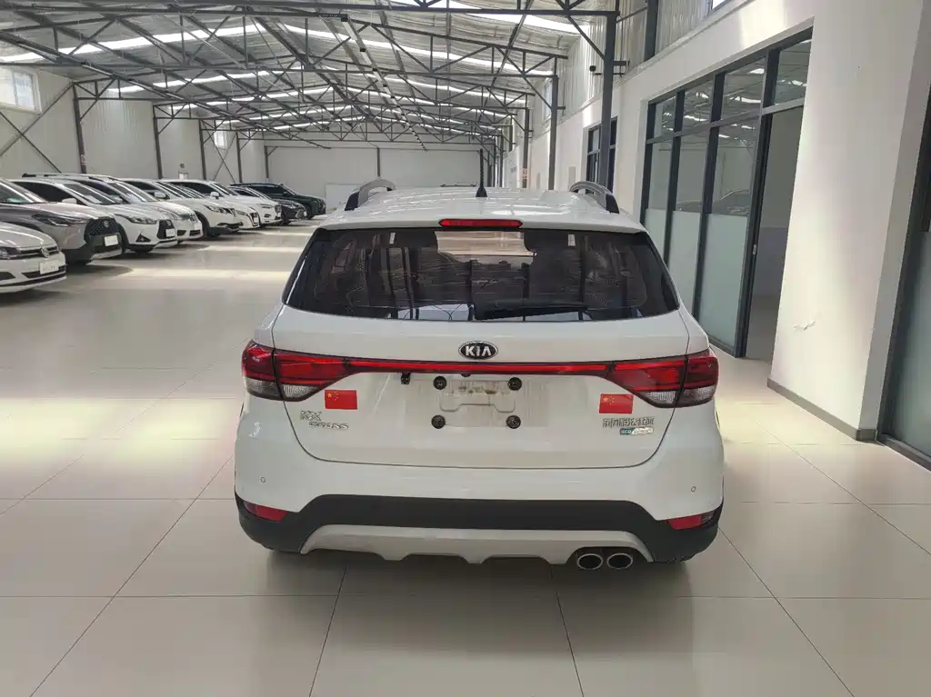 KX CROSS 2018 1.6L automatic smart sunroof version купить на сайте DeffCars