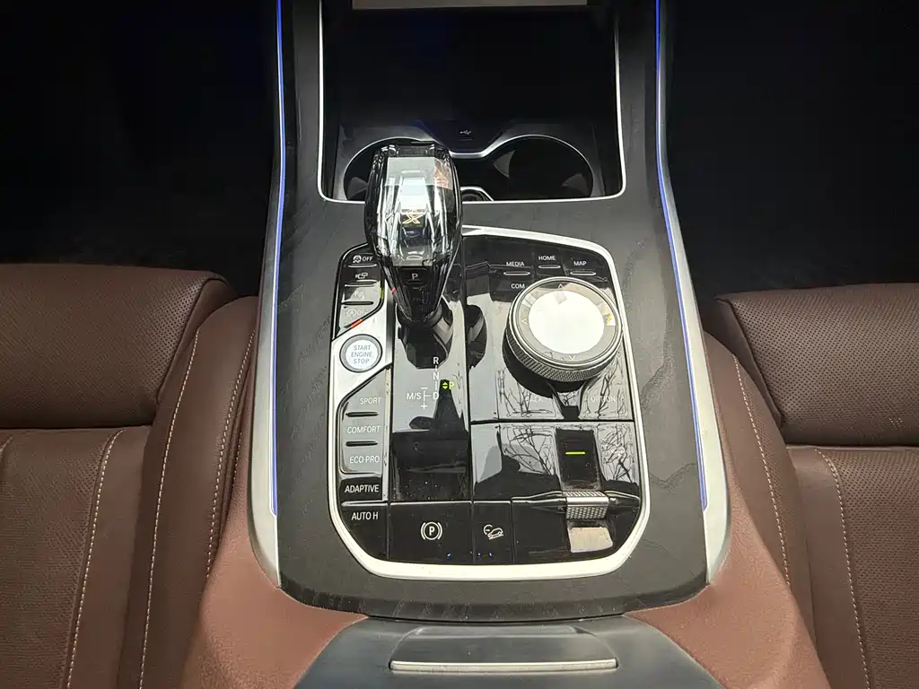 BMW X7 2022 xDrive40i Leading Luxury Package купить на сайте DeffCars