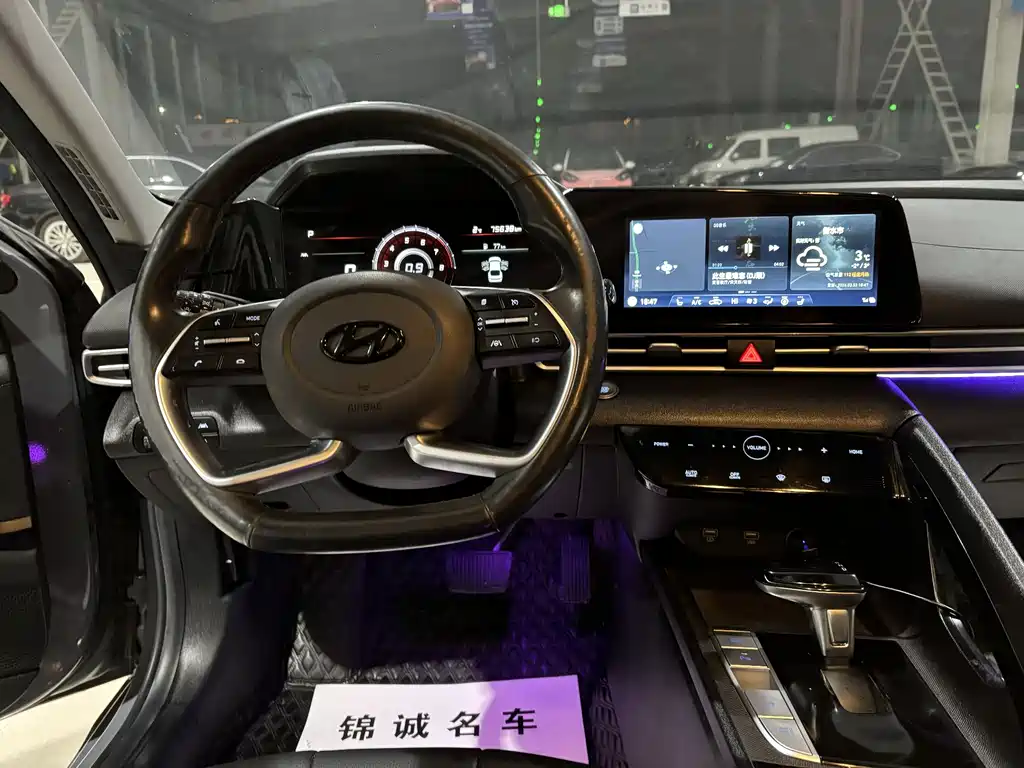Elantra 2021 1.5L CVT LUX Premium Edition купить на сайте DeffCars