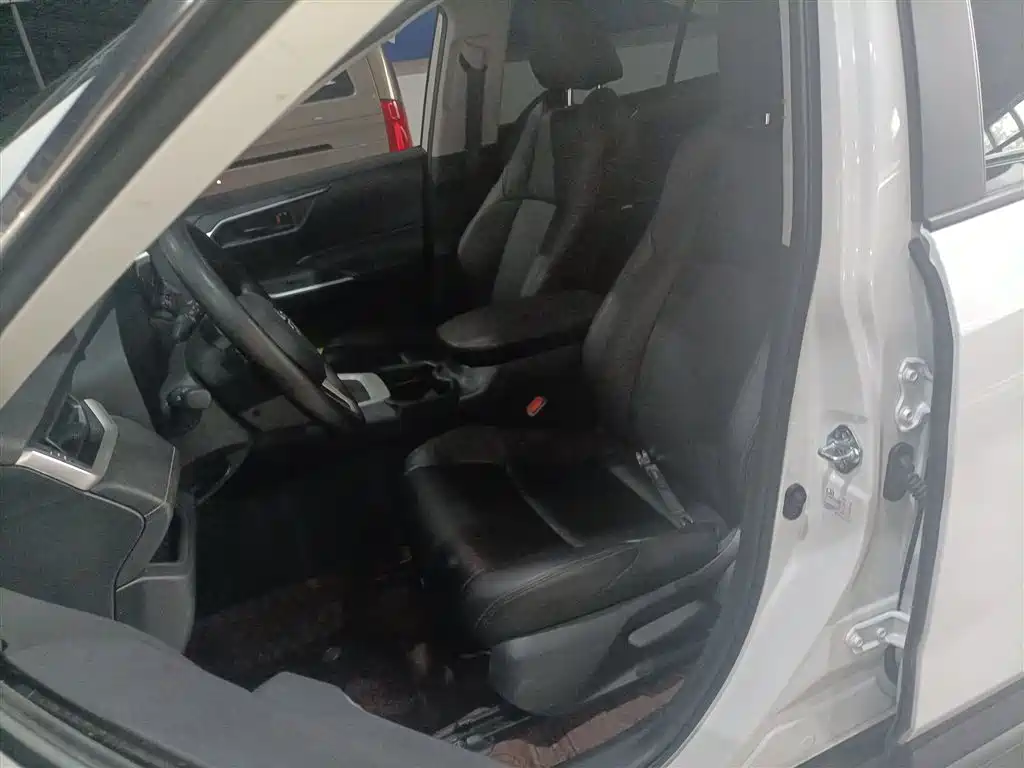 Wilanda 2024 2.0L CVT two-wheel drive leading version купить на сайте DeffCars