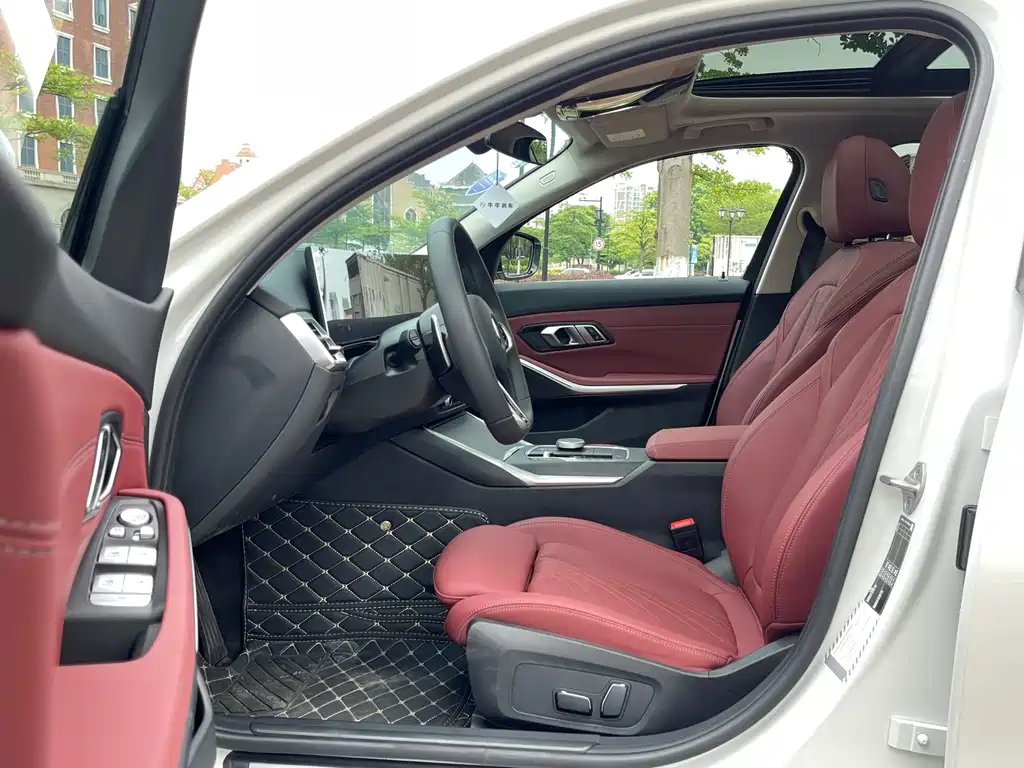 BMW 3 Series 2025 325Li M Sports Package купить на сайте DeffCars