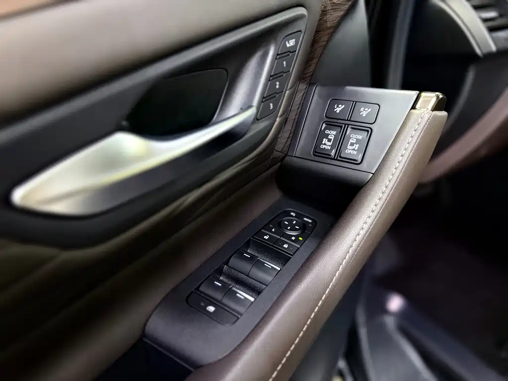 Alfa 2025 Dual Engine 2.5L Premium Gold Edition купить на сайте DeffCars
