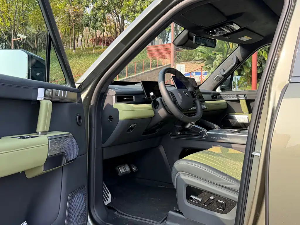 Warrior M817 2025 Pro купить на сайте DeffCars