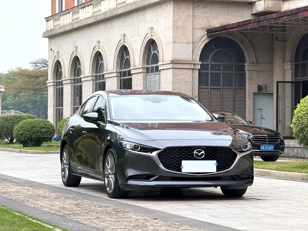 Mazda3 Angkesela 2020 2.0L Automatic Premium Edition купить на сайте DeffCars