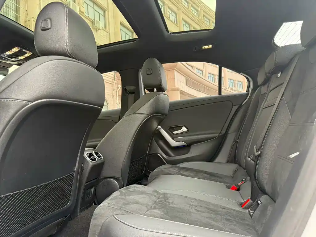 Mercedes-Benz A-Class 2021 A 200 L Sports Sedan Fashionable купить на сайте DeffCars