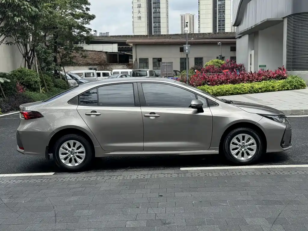 Corolla 2021 1.2T S-CVT Pioneer Edition купить на сайте DeffCars