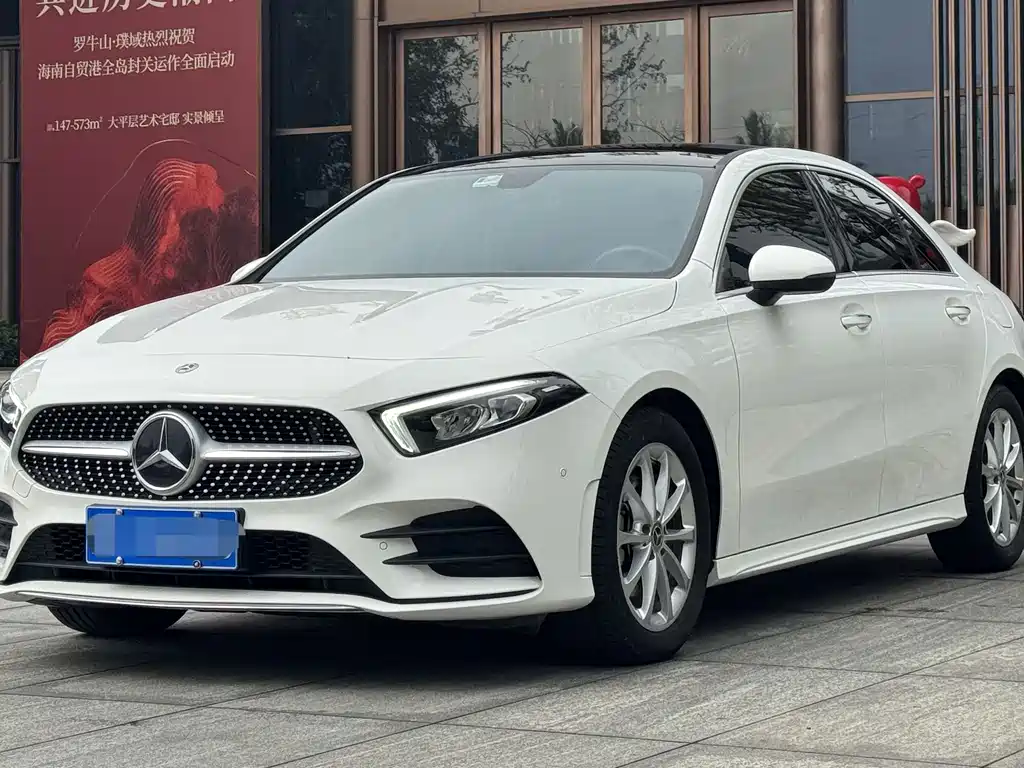 Mercedes-Benz A-Class 2020 A 200 L Sports Sedan купить на сайте DeffCars