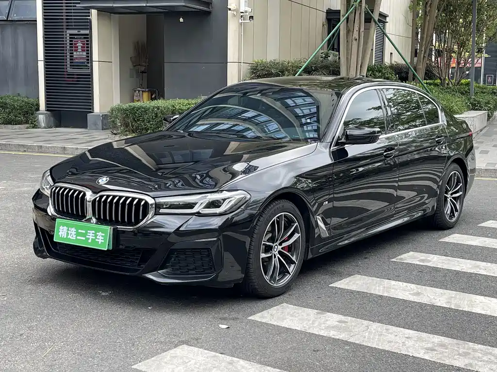 BMW 5 Series New Energy 2021 Model 535Le M Sports Package купить на сайте DeffCars