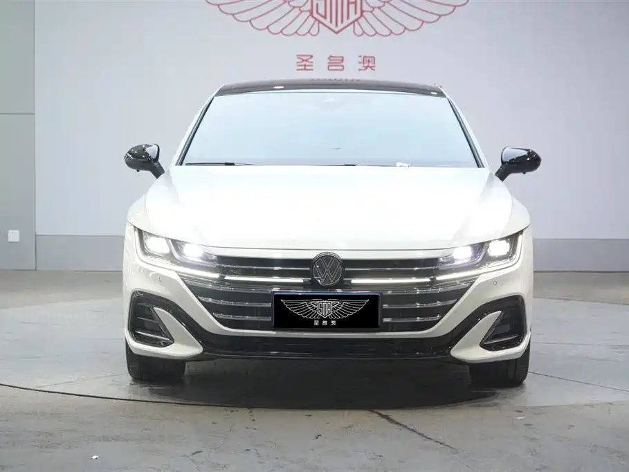 FAW-Volkswagen CC 2024 380TSI eye-catching version купить на сайте DeffCars