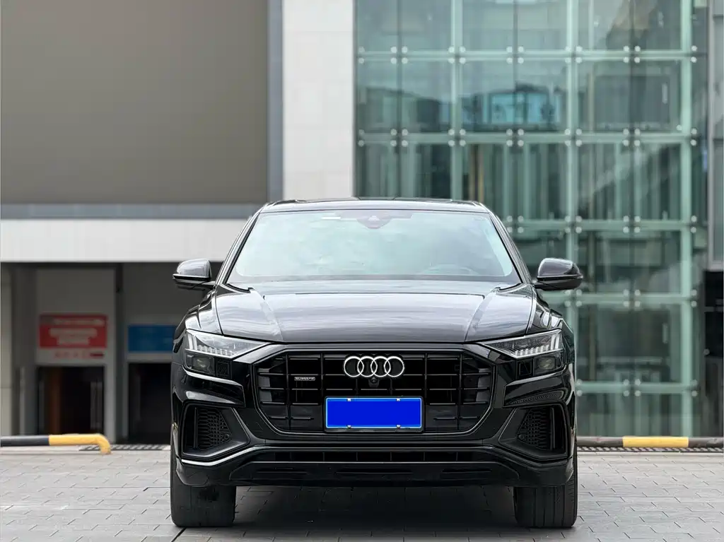 Audi Q8 2022 55 TFSI luxury and dynamic model купить на сайте DeffCars