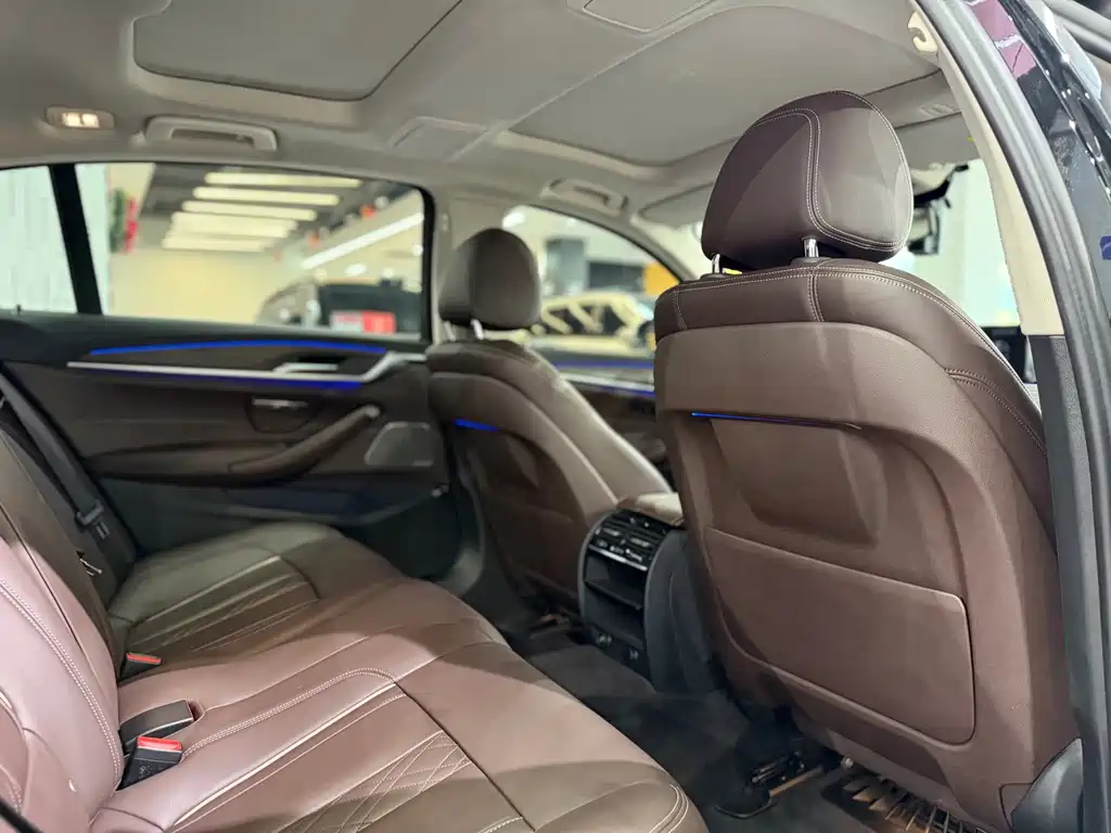 BMW 5 Series 2018 facelift 530Li leading model luxury package купить на сайте DeffCars