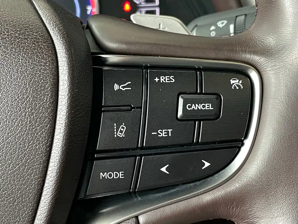 Lexus ES 2021 300h Executive Edition купить на сайте DeffCars