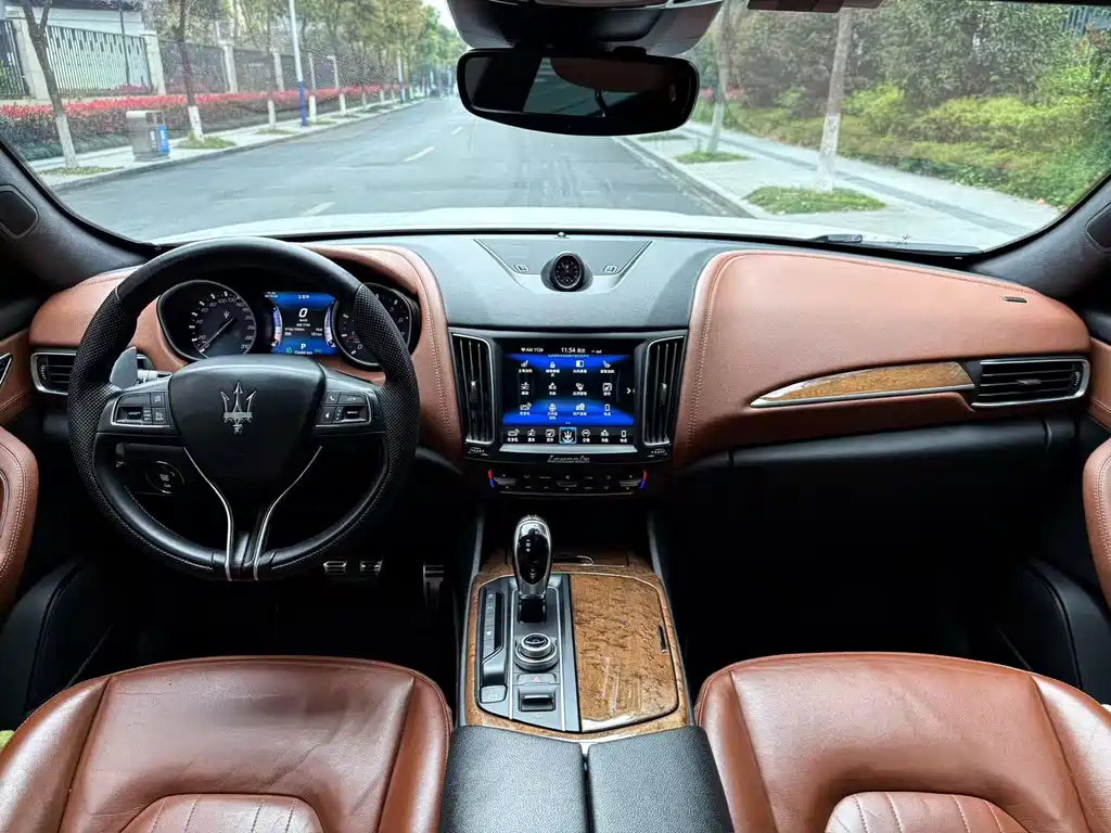 Levante 2016 3.0T S standard model купить на сайте DeffCars
