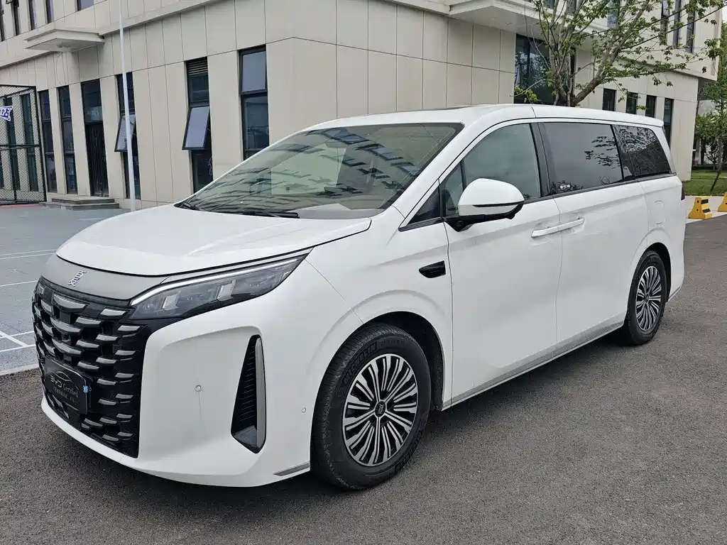 Summer 2025 DM-i 1.5T 180km Excellent Type купить на сайте DeffCars