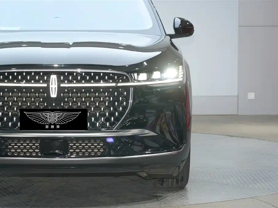 Voyager 2023 2.0T four-wheel drive Zunrui version купить на сайте DeffCars