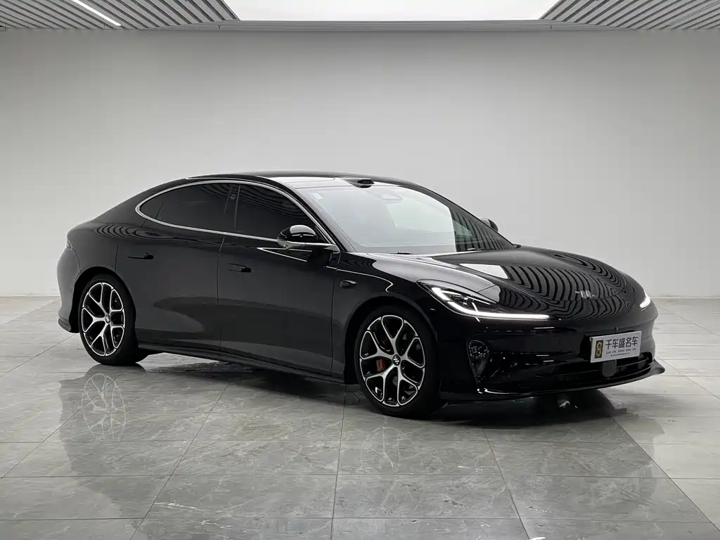 Zhiji L6 2025 Ultra купить на сайте DeffCars