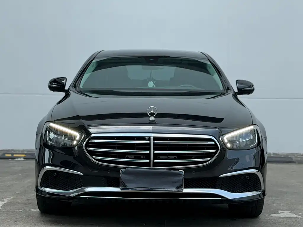 Mercedes-Benz E-Class 2023 E 300 L Luxury Model купить на сайте DeffCars