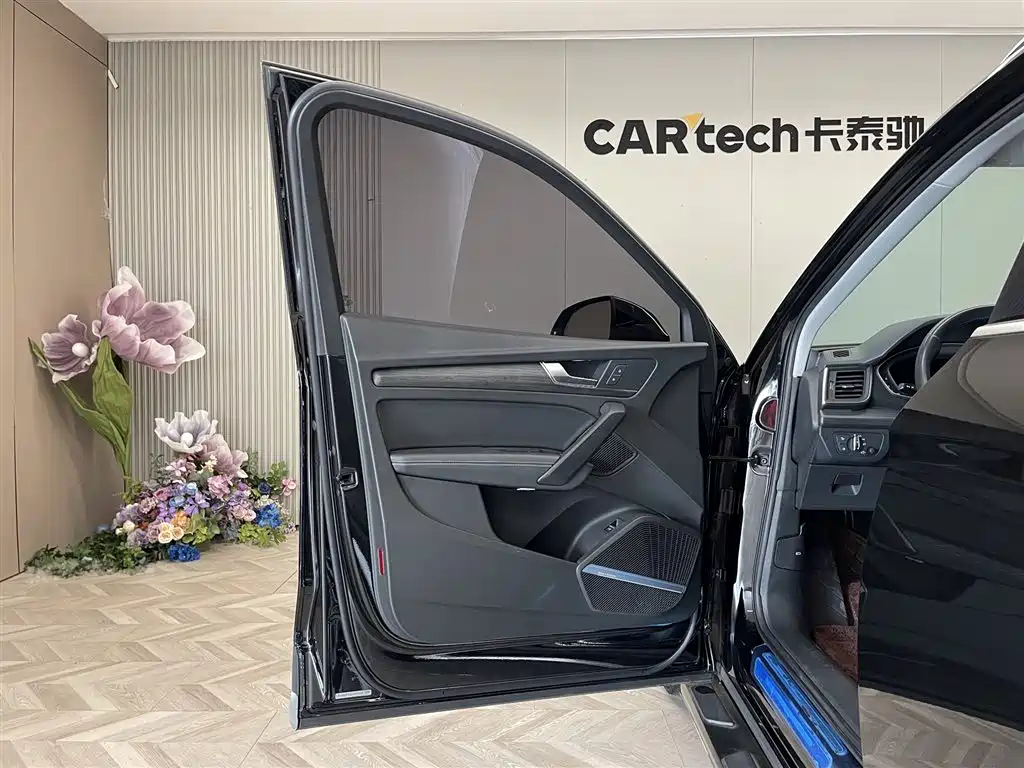 Audi Q5L 2020 45 TFSI exclusive and elegant model купить на сайте DeffCars