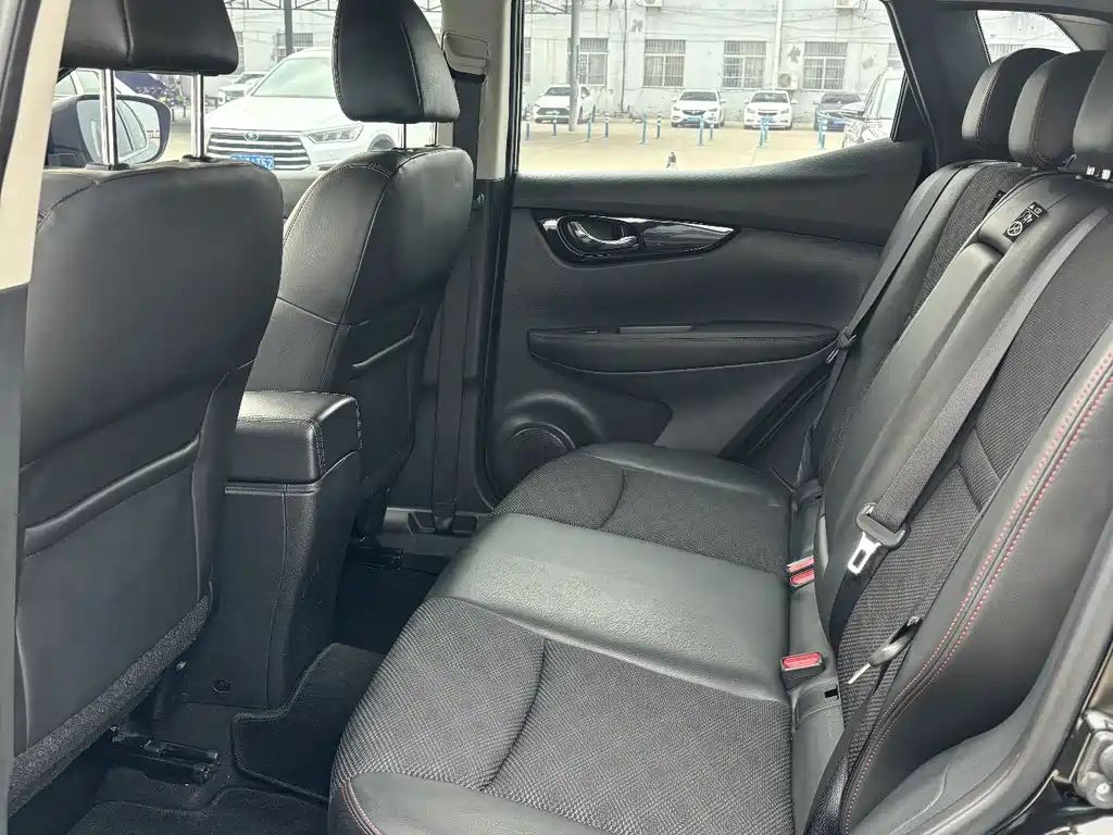 Qashqai 2017 2.0L CVT Smart Edition National V купить на сайте DeffCars