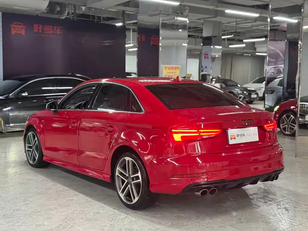 Audi A3 2017 Limousine 35 TFSI Sports купить на сайте DeffCars