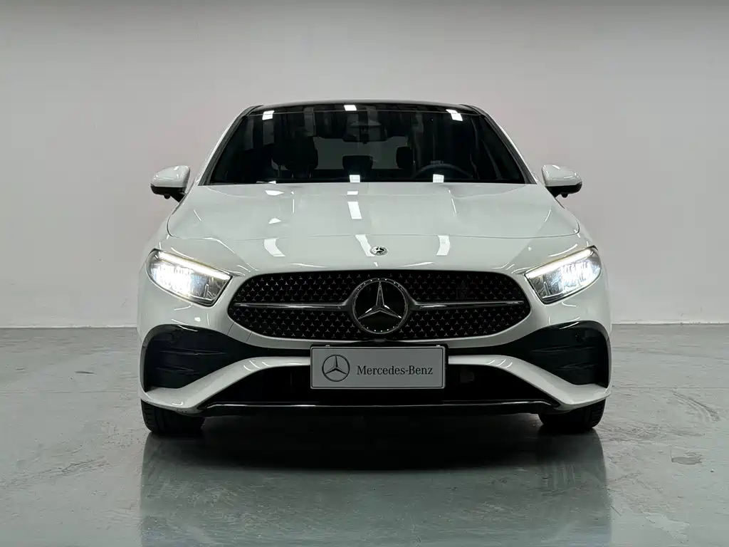 Mercedes-Benz A-Class 2024 A 200 L Fashion купить на сайте DeffCars