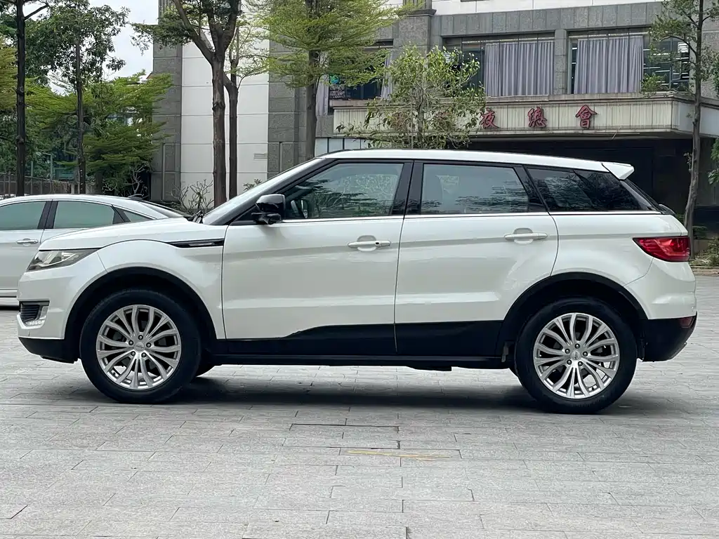 Landwind X7 2016 2.0T Panoramic Premium Edition купить на сайте DeffCars