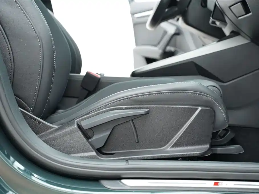 Audi A3 2023 facelift Sportback 35 TFSI stylish and sporty купить на сайте DeffCars
