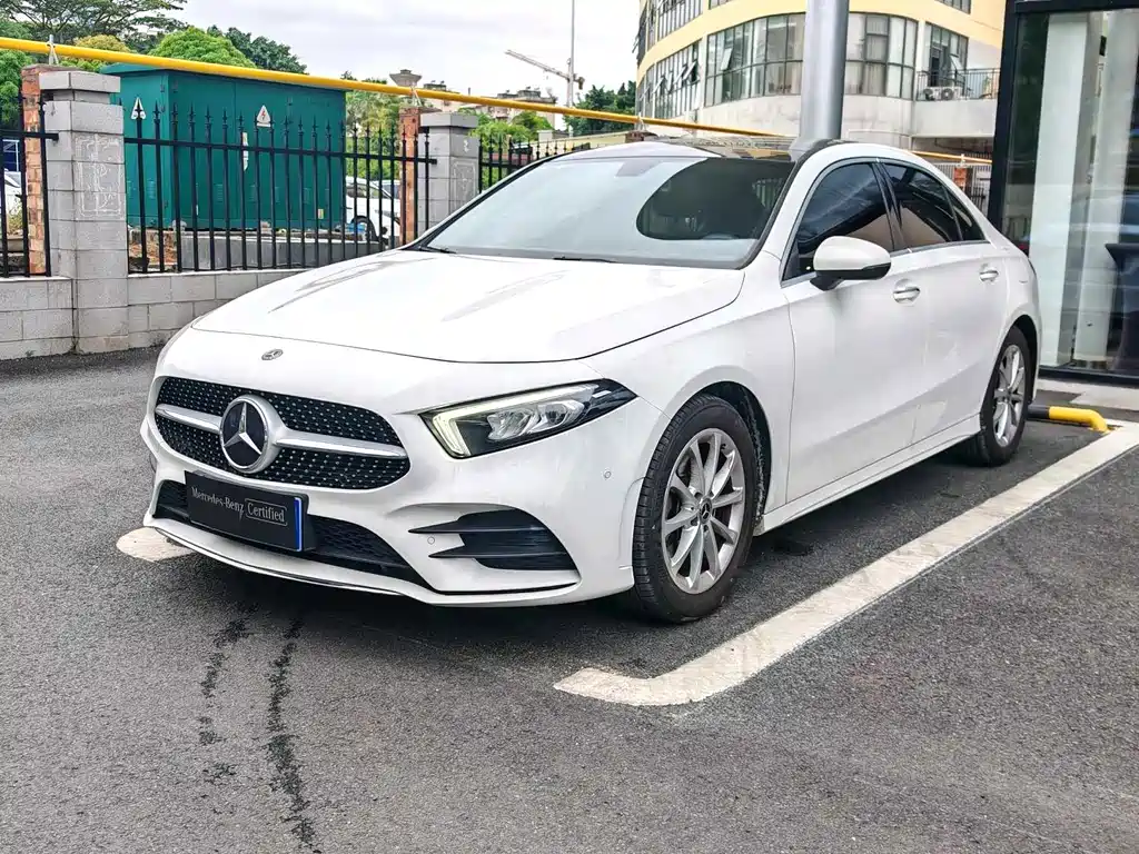 Mercedes-Benz A-Class 2020 A 200 L Sports Sedan купить на сайте DeffCars